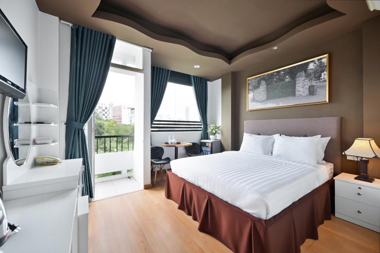 The Noble Swan Wood Park Hotel Хошимин Екстериор снимка