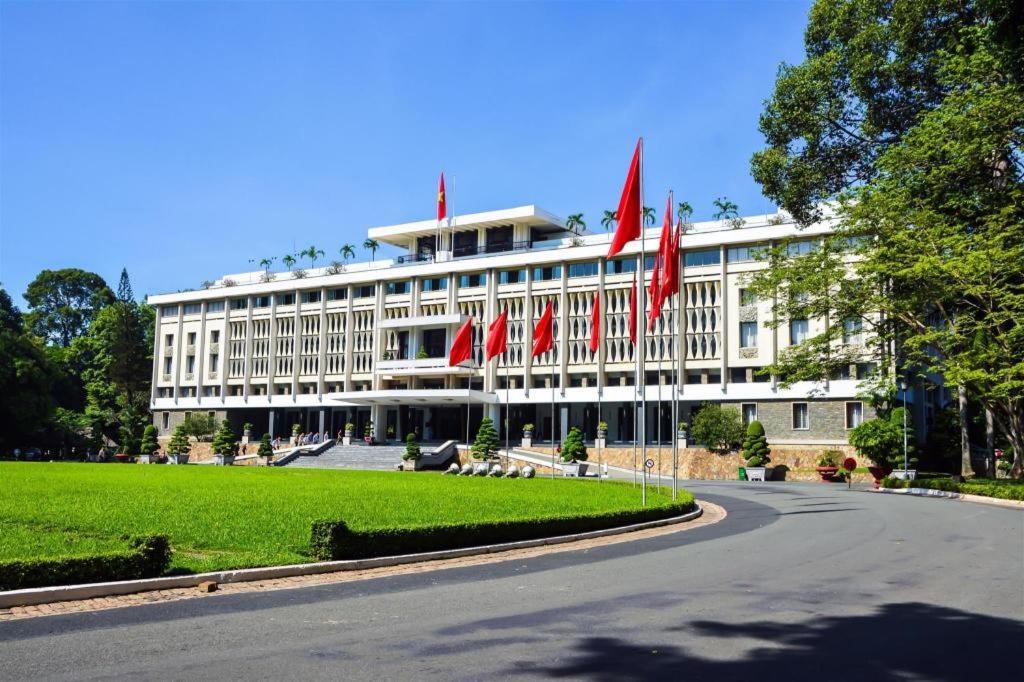 The Noble Swan Wood Park Hotel Хошимин Екстериор снимка