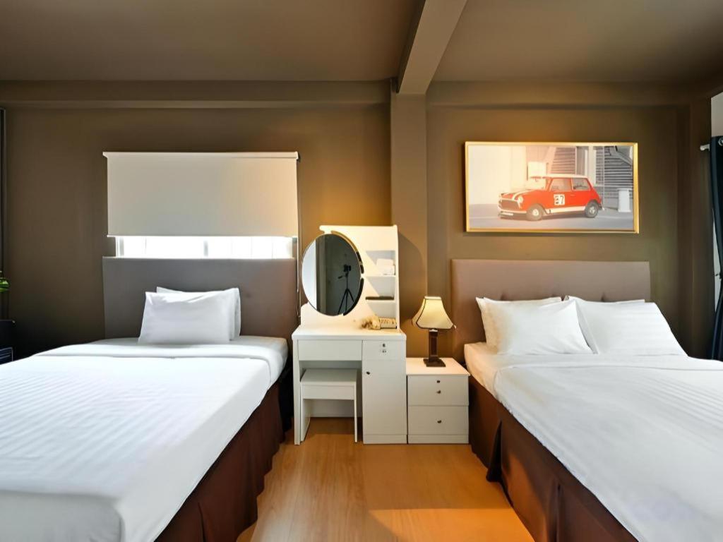 The Noble Swan Wood Park Hotel Хошимин Екстериор снимка