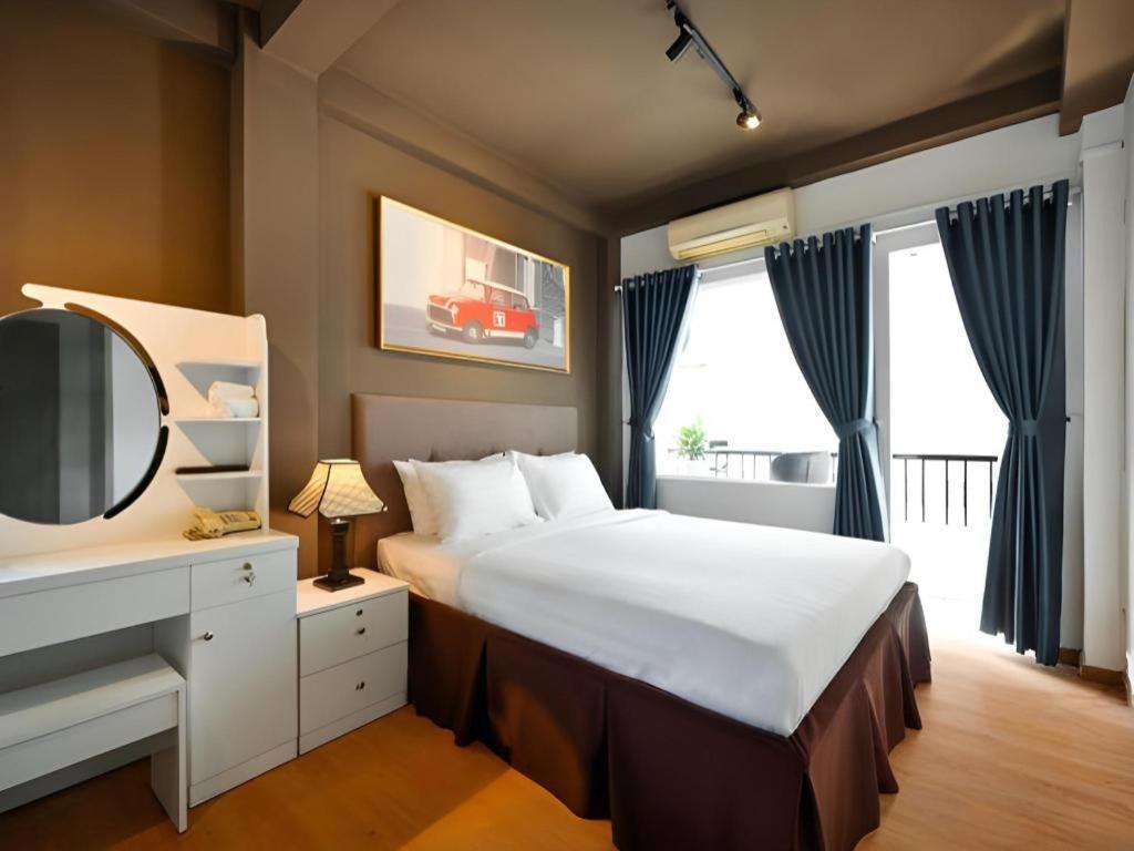 The Noble Swan Wood Park Hotel Хошимин Екстериор снимка